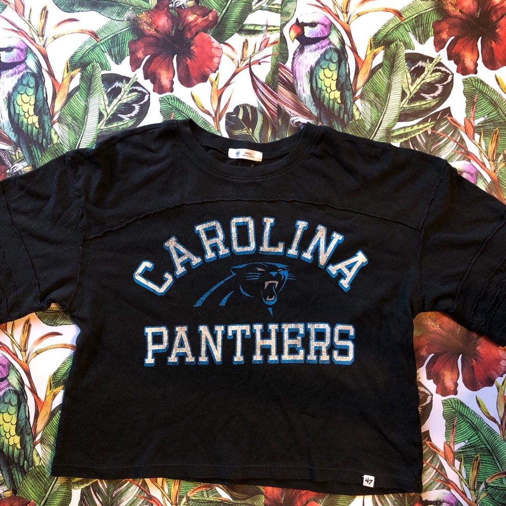 Carolina Panthers women’s cropped tee
